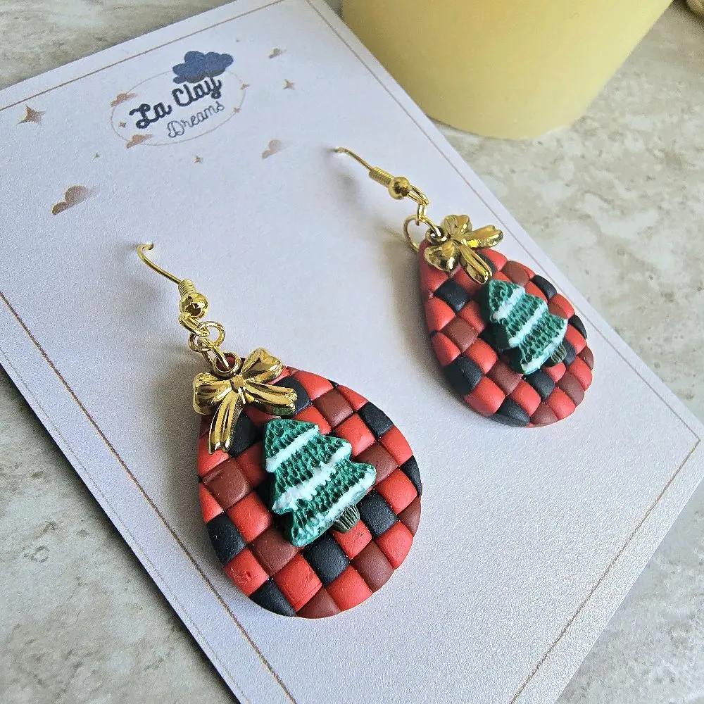 La Clay Dreams Christmas Handmade Polymer Clay Earrings with Plaid Pattern Red & Black Colors and Christmas Tree Design