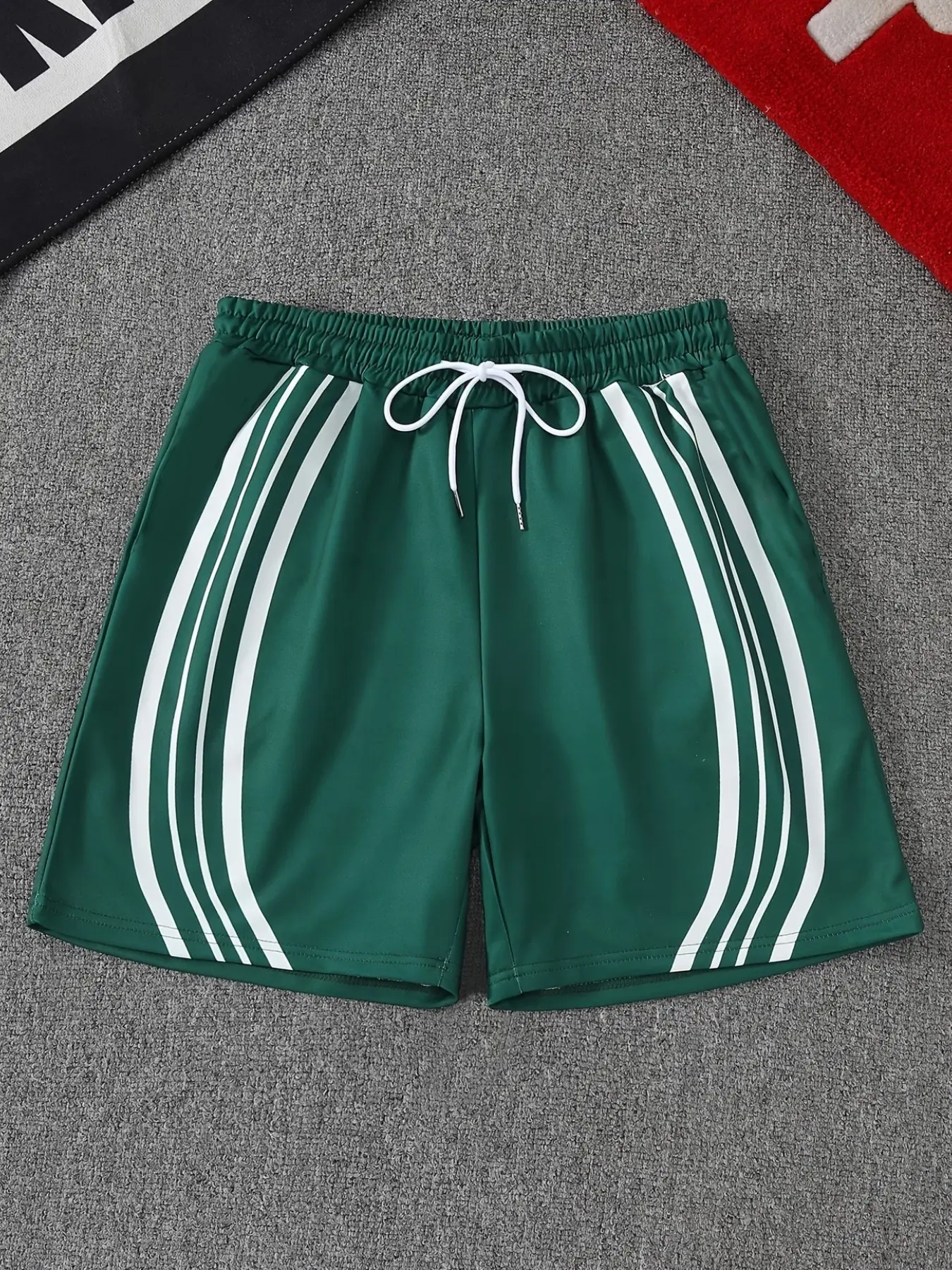 Casual, simple, and multifunctional breathable men's shorts Stripe Print
