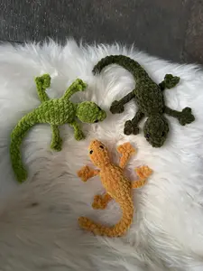 Loppy Puff - Handmade Crochet Gecko Plush Toy | Soft Lizard Amigurumi Decoration | Cute Reptile Gift For Kids & Home Decor