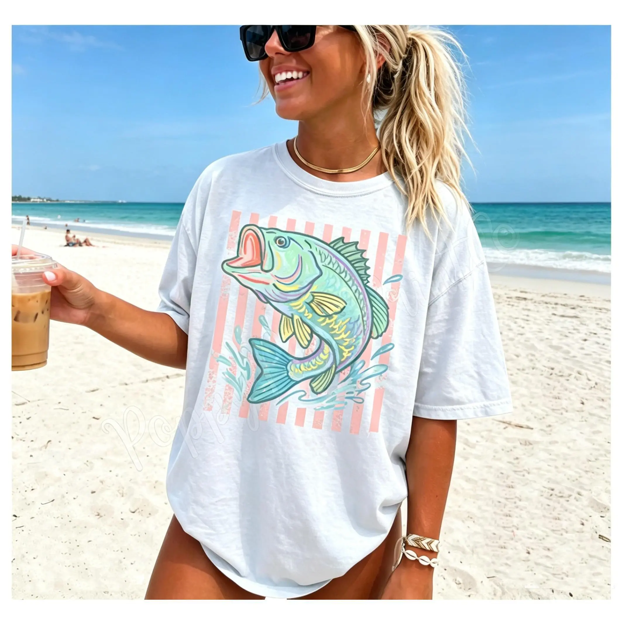 Women's Oversized Bass Fish Graphic Tee - Retro Coastal T Shirts for Summer, Preppy Aesthetic Beachwear & Casual Everyday Tops
