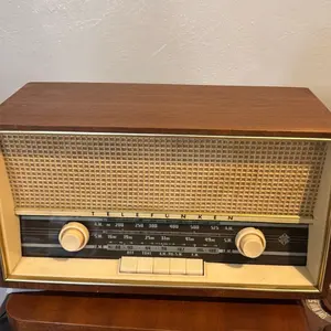 1962 Tube Radio with SW AM FM and Aux with Bluetooth