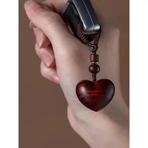 1pc Handmade Wooden Heart-shaped Keychain, Special Wooden Car Keychain For Couples, Can Be Used As A Daily Jewelry Keychain, The Gift For Both Men And Women, Ideal For Christmas Or Valentine's Day, The First Choice For Family And Couples Gifts