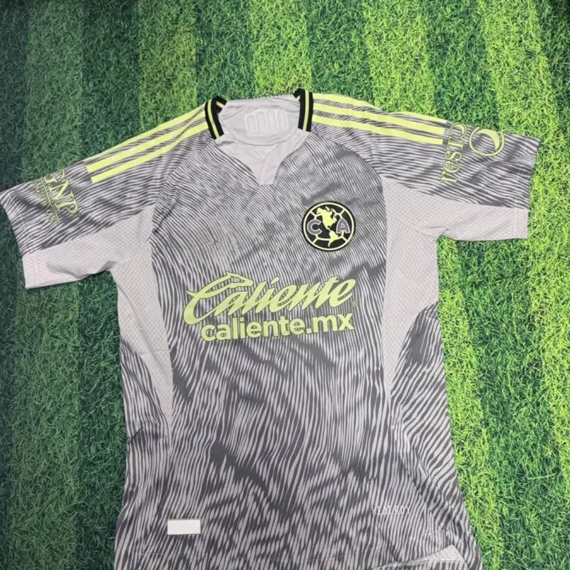 America Jersey Player Version Caliente caliente.mx Soccer Shirt with Logo and Sponsorship Text