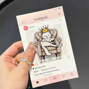 The Real Boss White Cat Phone Grip, Aesthetic Sassy Kitty Magsafe Holder, Luxury Gold Crown Cat Accessory, Trendy Boss Babe Gift, Cute Queen Cat eReader Kickstand