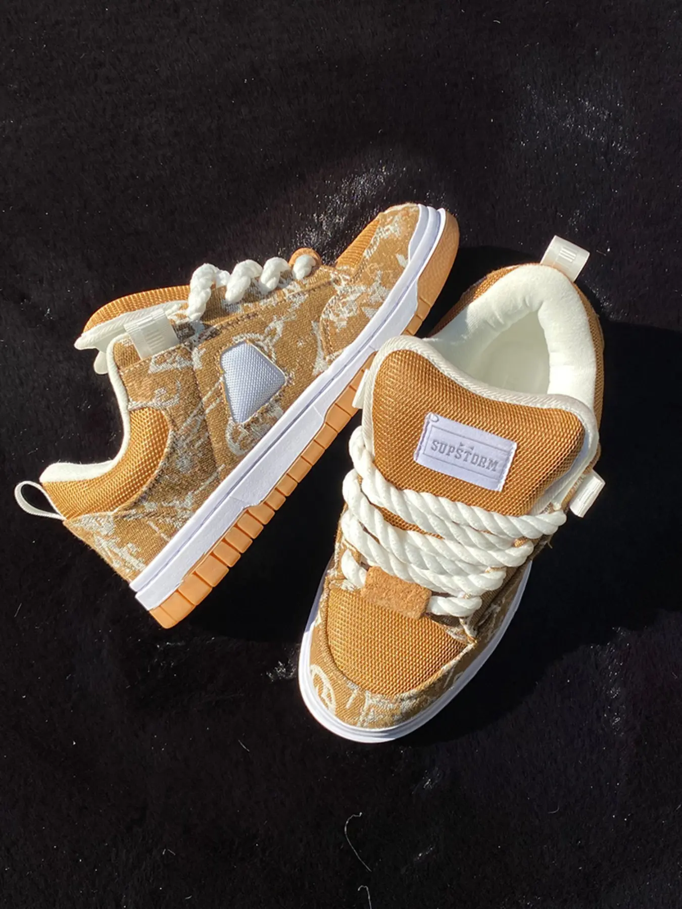 Winter New Low-Top Thick Sole Casual Skate Shoes, Fashion Trendy Bread Shoes, Men's Large Size Sport Sneakers, Sports Shoes, Fashionable Versatile Sneakers