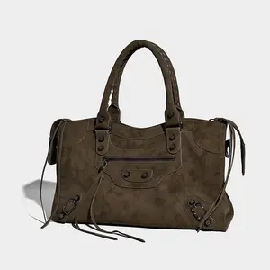 2026 Parisian Vintage Style Niche High-End Women's Crossbody Handbag With Tassel Decoration Waterproof Adjustable Shoulder Strap