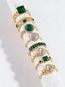 8pcs Vintage Emerald Ring Set✨Gold-Tone Stackable Vibe | Green Gem & Clear Pearl Accents | Retro Elegant Accessory for Trendy Stacking & Party Outfits