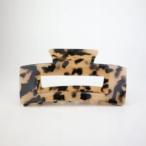 4-inch Hair Claw Clip in Tortoise