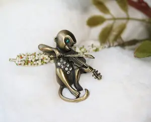 Cute Violin Monkey Brooch Pin – Crystal Music Lover Animal Jewelry