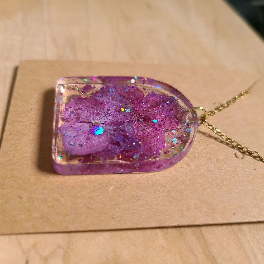Handmade Dried Pink and Purple Hydrangea Flower Resin Necklace