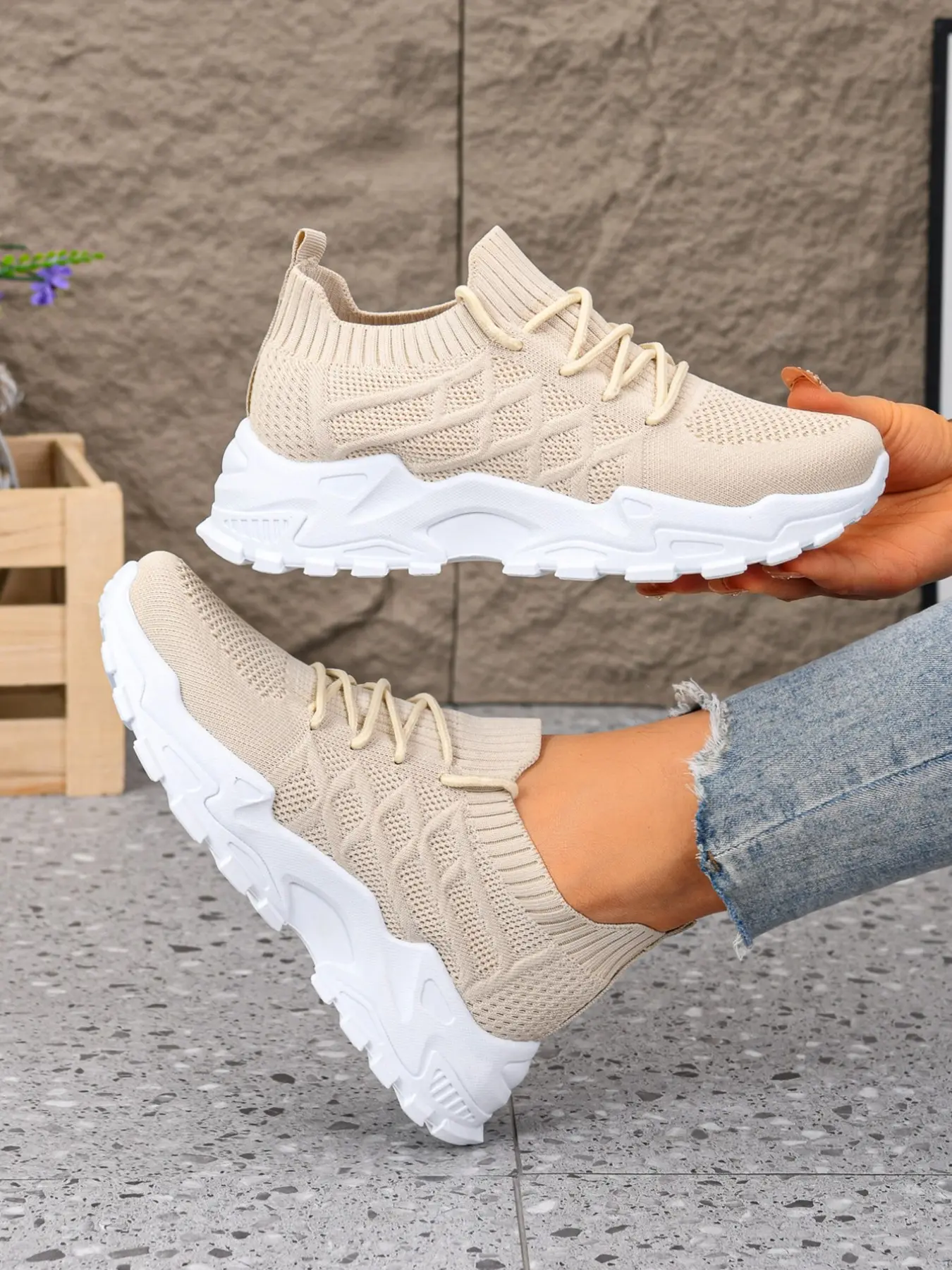 2026 New Fashion Comfortable Women's Apricot Knit Casual Shoes, Versatile Commute Sneakers, Soft Sole Slip-On Sports Shoes