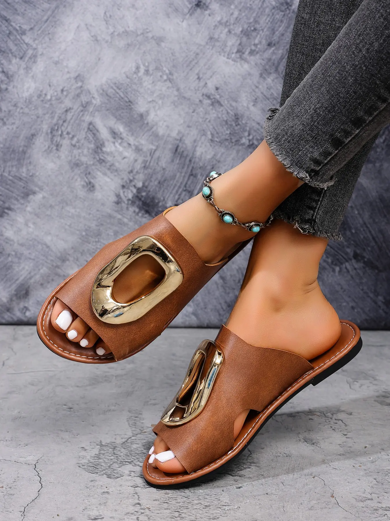 Internet celebrity popular retro comfortable soft-soled flat-soled sandals for women, Flat Heel, Footwear Strap Slides, flat-soled non-slip flip-flops, European and American-style women's slippers, Casual Fashion Sandals
