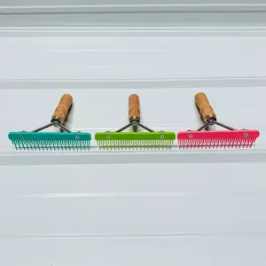 Pastel Mini Fluffer Comb