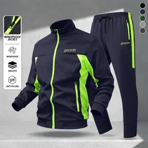 Men's street-style athletic set featuring a windproof, lightweight construction. Crafted from smooth, skin-friendly fabric that resists pilling, it maintains its shape and texture withstanding daily wear. Ideal for sports and leisure activities.