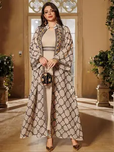 Elegant Embroidered Muslim Abaya Set, Perfect for Middle Eastern Festivals and Events, Loose-Fitting Floral Pattern, All Seasons Wear, Embroidery Abaya