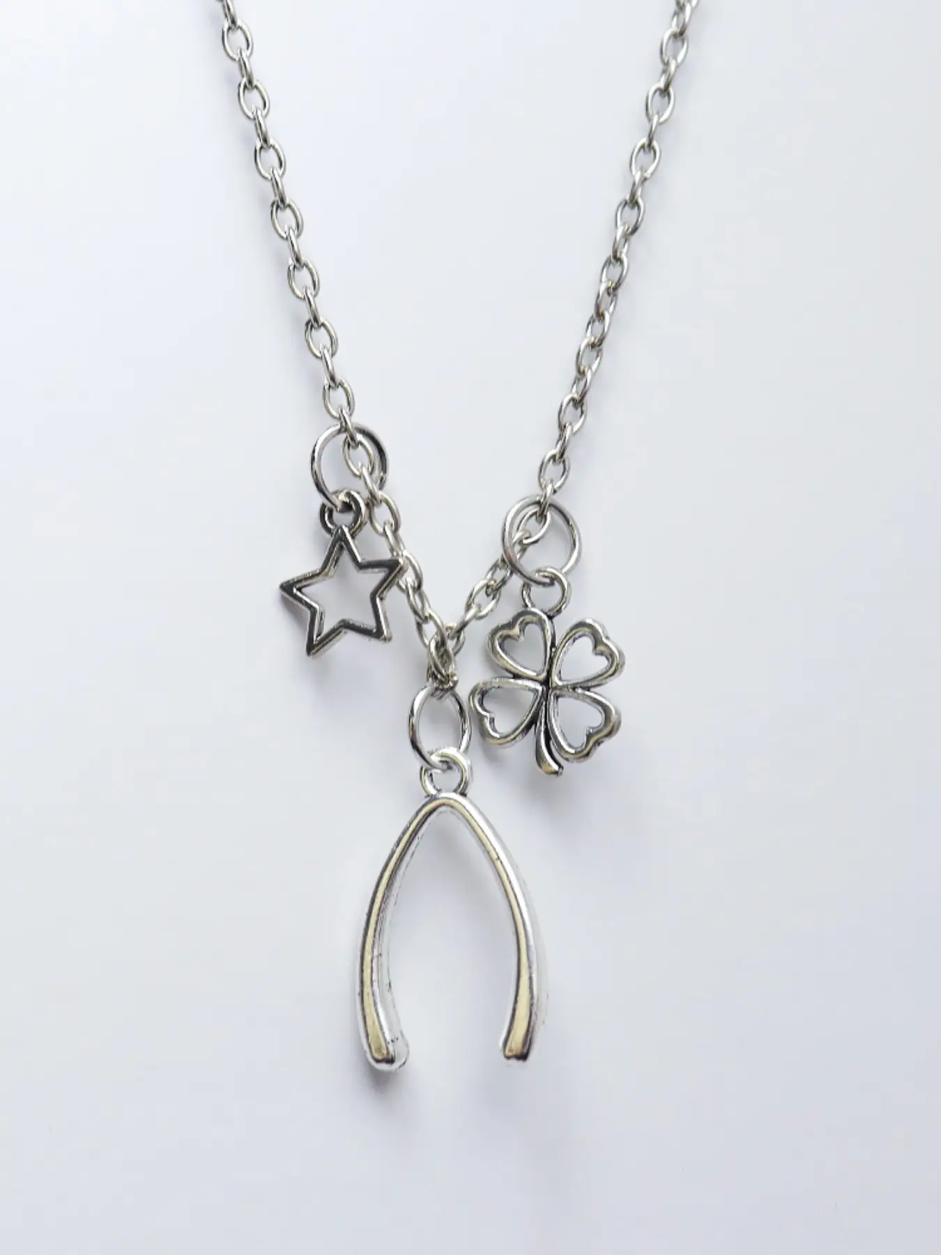 Vintage Wishbone Necklace, Lucky Four-Leaf Clover Star Pendant, Retro Alloy Elegant Collar Jewelry Gift, Unique Fashion Accessory, Necklace Chain