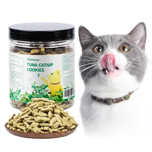 300g Crunchy Fish Shaped Catnip Treats, Natural Kitty Cat Treats, Delicious Catnip Flavored Snacks, Tub