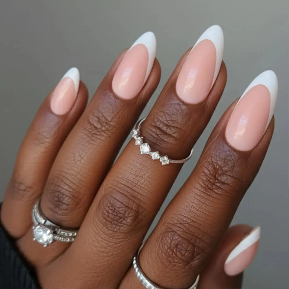 Frenchie Medium Almond