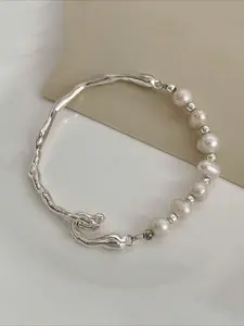 1pcs Vintage, Elegant, Exquisite and Unique Imitation Pearl Bracelet. Suitable As A Gift for Daily Use, Vacation, Music Festival, Anniversary, Anniversary Gift, Couple Gift, or A Gift for Her. Elegant Jewelry Bracelet Exquisite Trendy Bracelet