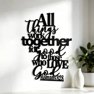 Psalm Metal Wall Decor - Romans 8:31 "In all things God works for the good of those who love Him" - Elegant Scripture Sign, suitable for home, office, courtyard - Durable indoor and outdoor decoration, wall-mountable, includes Bible quote