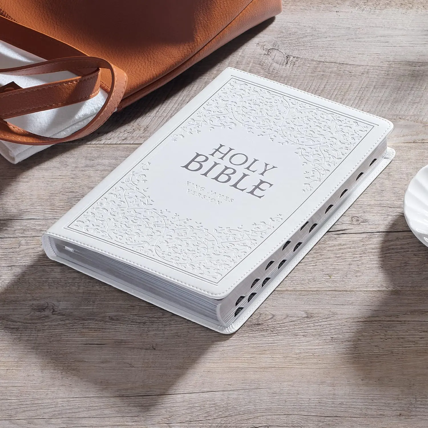 KJV Holy Bible, Thinline Large Print Faux Leather Red Letter Edition with Thumb Index, Ribbon Marker, White (King James Version Editions)