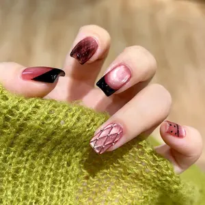 Short Square Fake Nail, 30pcs/set Rhombus Line Press on Nails with Nail File & Tape, Removable Nail Art Artificial Full Cover, Women Girls DIY Manicure