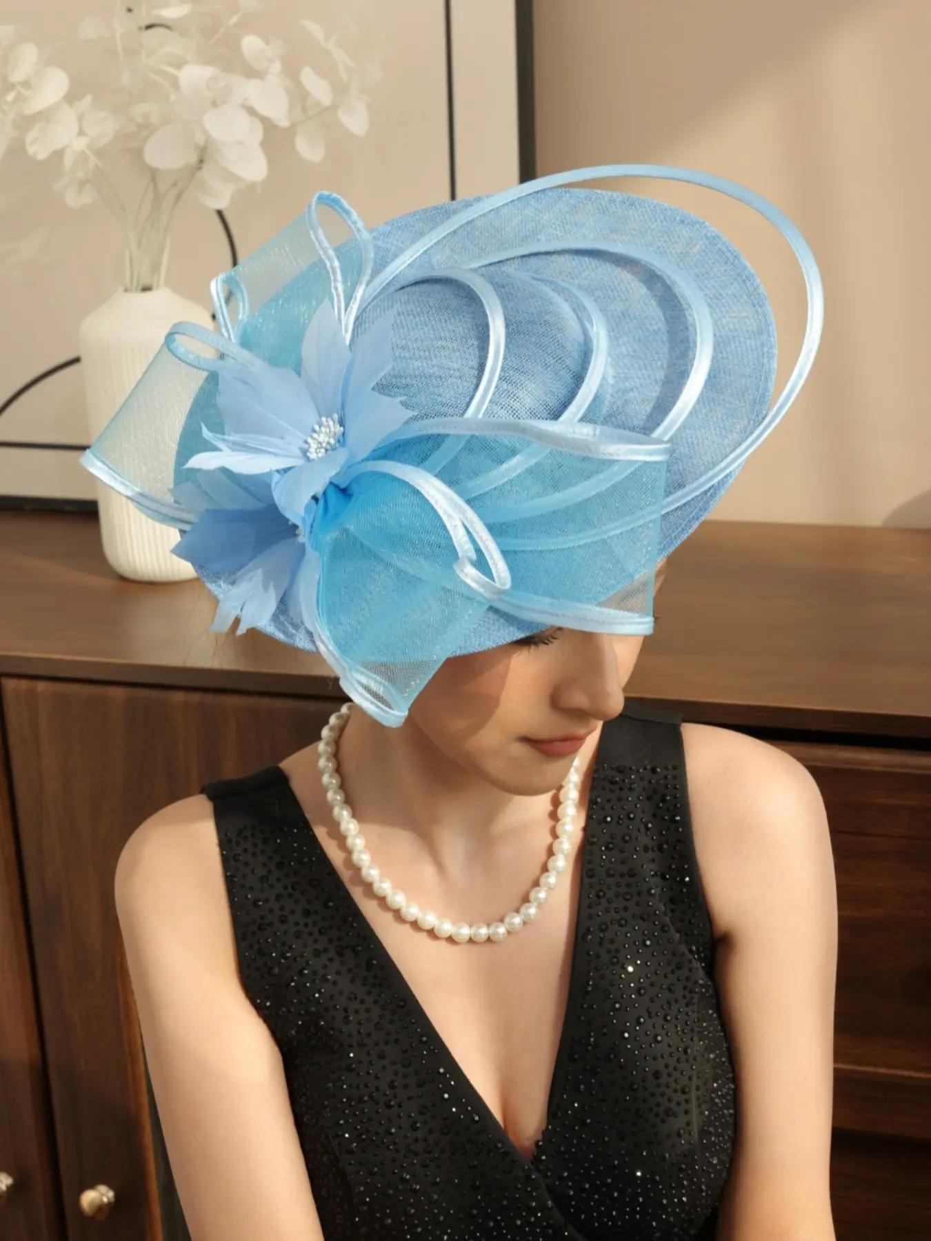 Elegant Round Hat Wide Brim Tea Party Princess Hat with Feather Decoration, Decorative Headpiece Accessories Available in Multiple Colors Themed Headwear