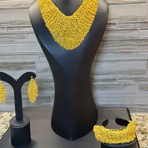 3 piece Elegant gold plated Necklace With earrings and jewelry