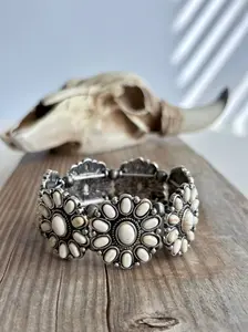 Western Concho Stone Stretch Bracelet