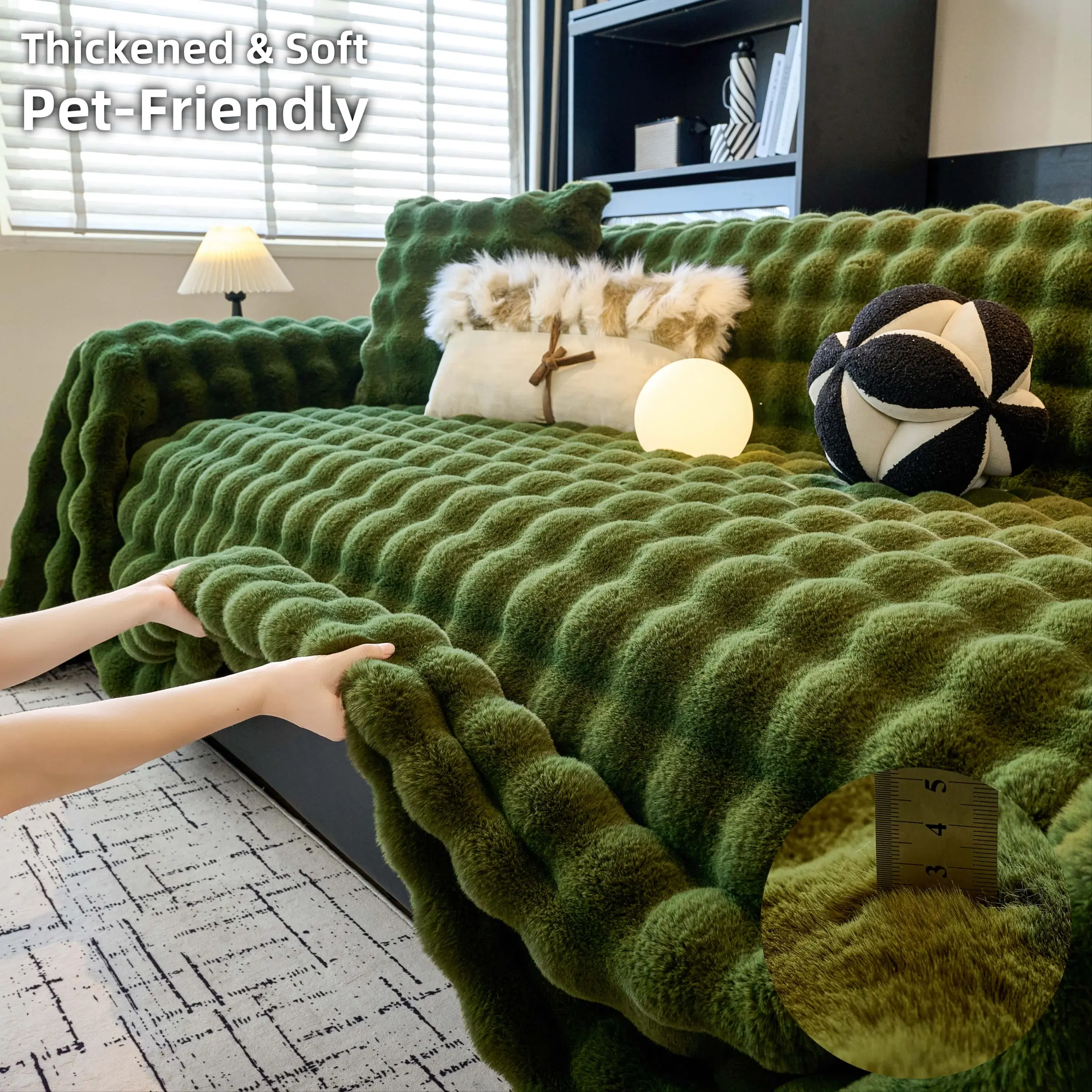 Thickened Faux Fur Sofa Throw Blanket, Pet Friendly Bubble Plush Couch Cover, Washable Sofa Covers, Dustproof Sofa Slipcover, Soft Warm for Dogs Cats, Universal Machine Washable Sofa Protector for 1-4 Seater or L Shaped Sectional, Home Decor