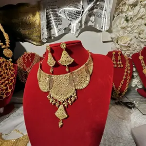 Beautiful Traditional Jewelry Set for All Occasions - Elegant Gold-Plated Pieces for Weddings Parties & Casual Outings - Timeless Craftsmanship
