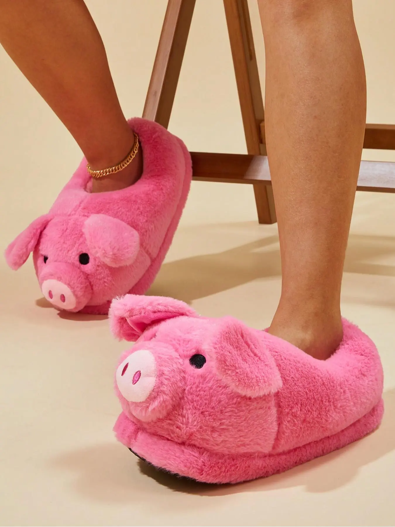 Women's Cute Pig Design Plush Slippers, Fun Soft Comfortable Home Slippers, Fuzzy House Shoes, Bedroom Slippers, Warm Slippers for Indoor & Outdoor Use for Fall & Winter