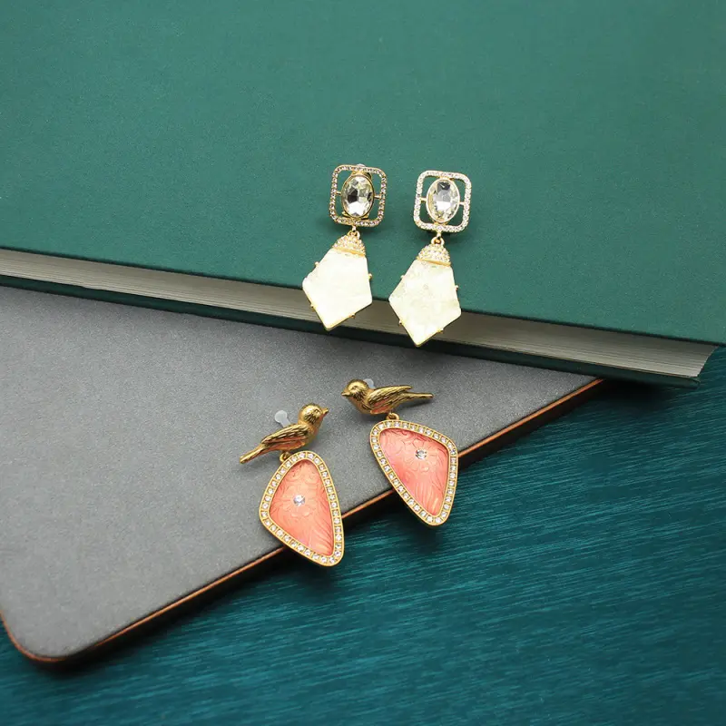 925 Silver Needle French Vintage Style Intricate Bird-Shaped Stud Drop Earrings, 3D Carved Diamond-Design Dainty Whimsical Animal Character Classic Vintage Fashion Accessories, Dainty Earrings, Whimsical Earrings