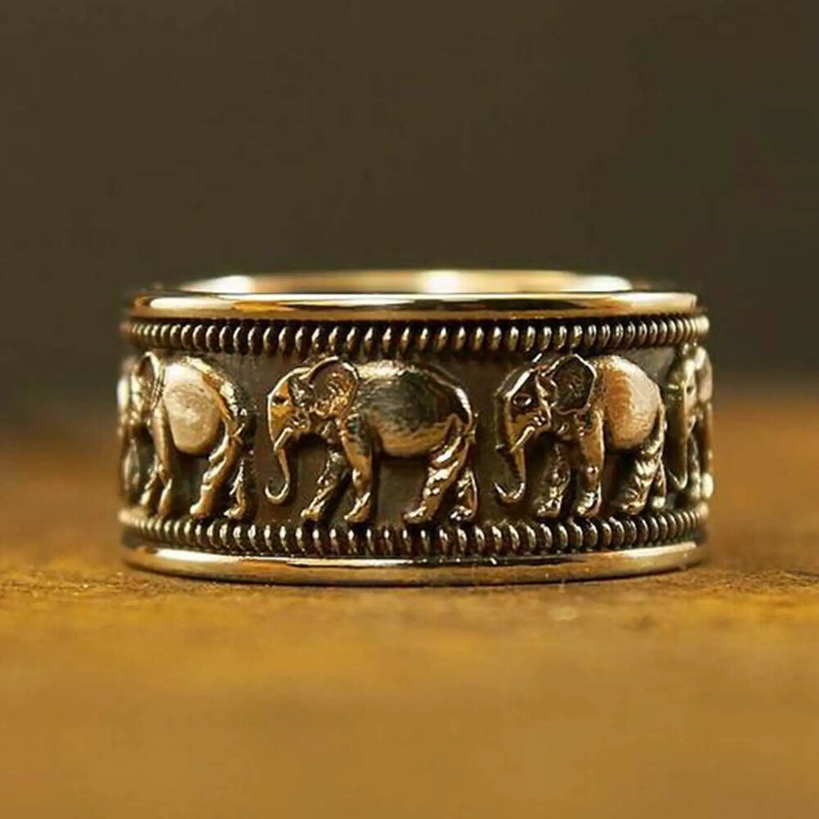 Women's Exquisite Elephant Statement Ring - Unique, Stackable Artificial Gemstone Jewelry with Creative Personality Design, Elegant Casual Daily Versatile Accessory, Ideal Gift, Stackable Rings, Unique Rings