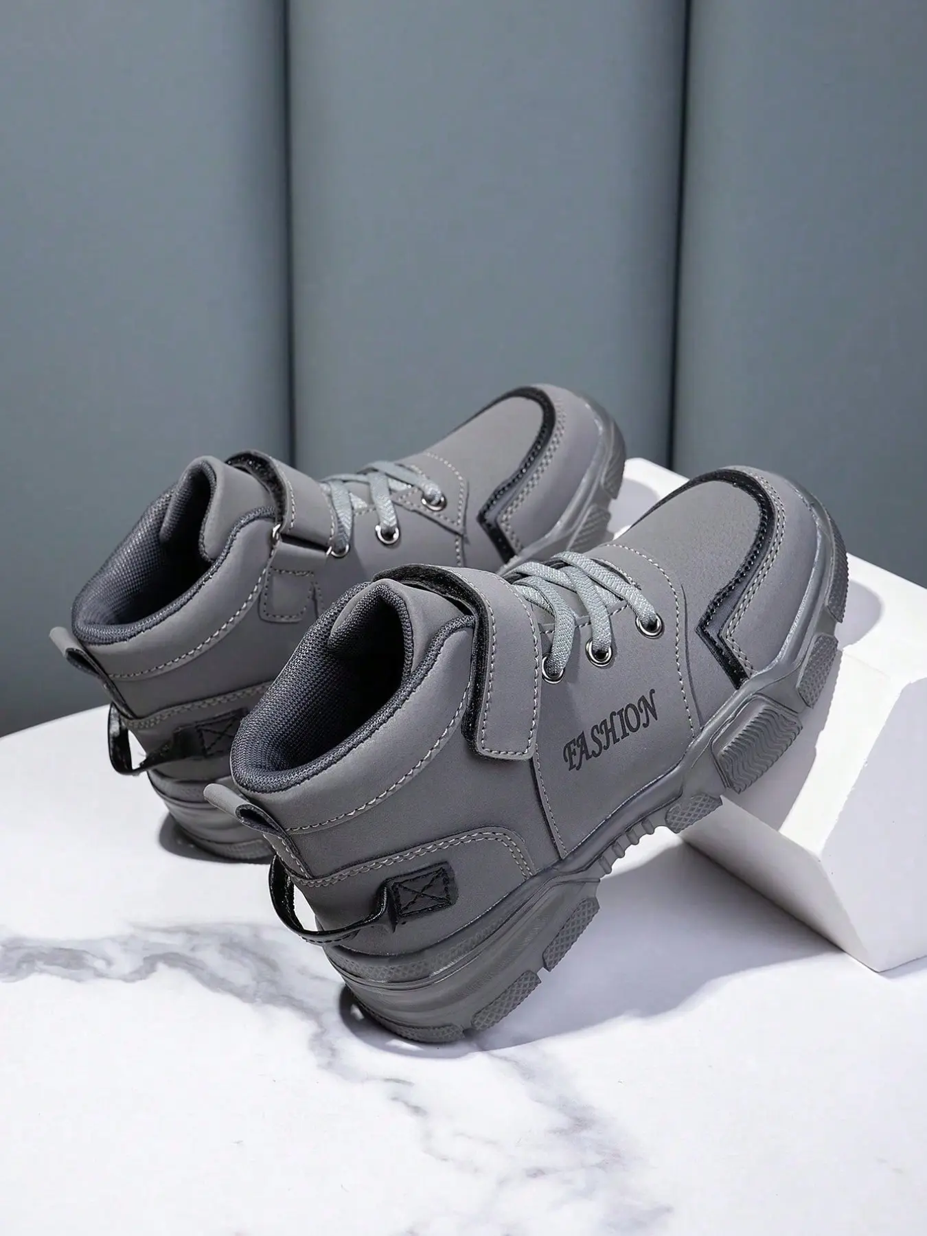Mid-Calf Sports Casual Shoes, Breathable and Durable, Suitable for Daily Wear, Sizes 28-39