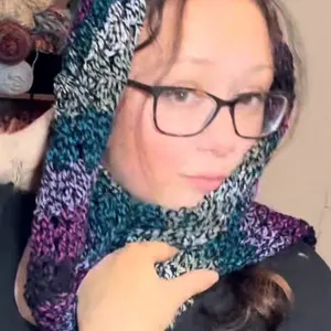 Multiuse Shawl - Colorful Crochet Design with Gradient Pattern, Versatile for Multiple Uses, Soft and Cozy