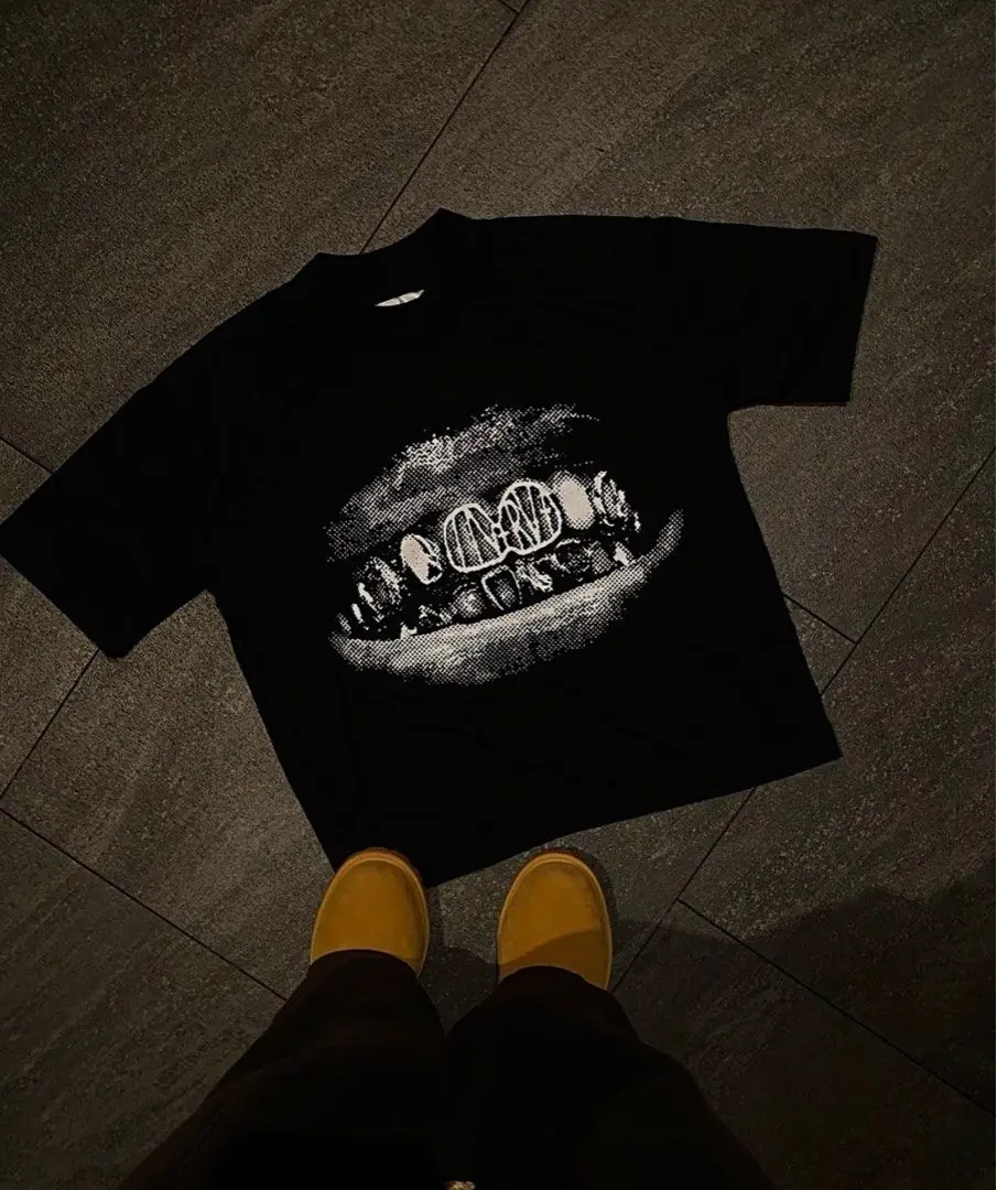 GRILLZ 2SIDES SHIRT GRAPHIC TEE  Black Cropped Crewneck T Shirt, Unisex Cotton Graphic Shirts, Fashion Casual Couple Hip Hop Short Sleeve Tee, Best Gifts, Unisex T-Shirt, Gifts For Him Her, Short Sleeve Tee Shirt, Gift