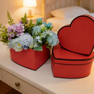 Elegant Heart Border Gift Box Set, Perfect for Ceremonies, Stand Out Gifts, Ideal for Important Events, Stylish Packaging Choice