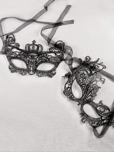 Contrast Lace Face Covering Masks, Halloween Costume Face Covering Masks, Fashion Accessories for Women & Men, Twilight Masquerade