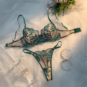 Polyester fiber mesh comfortable underwear set for women, simple and elegant, push-up adjustable bra set