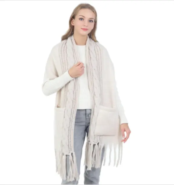 Women’s Fringe Pocket Scarf Blanket | Cozy