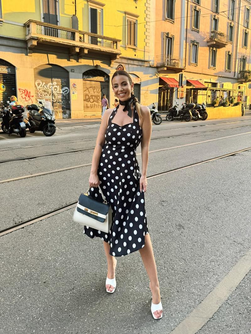 Retro Stage 1950s Vintage Polka Dot Halter Dress for Women A-line Silhouette valentine's Day with Bow Detail & Flared Skirt Casual Everyday Wear