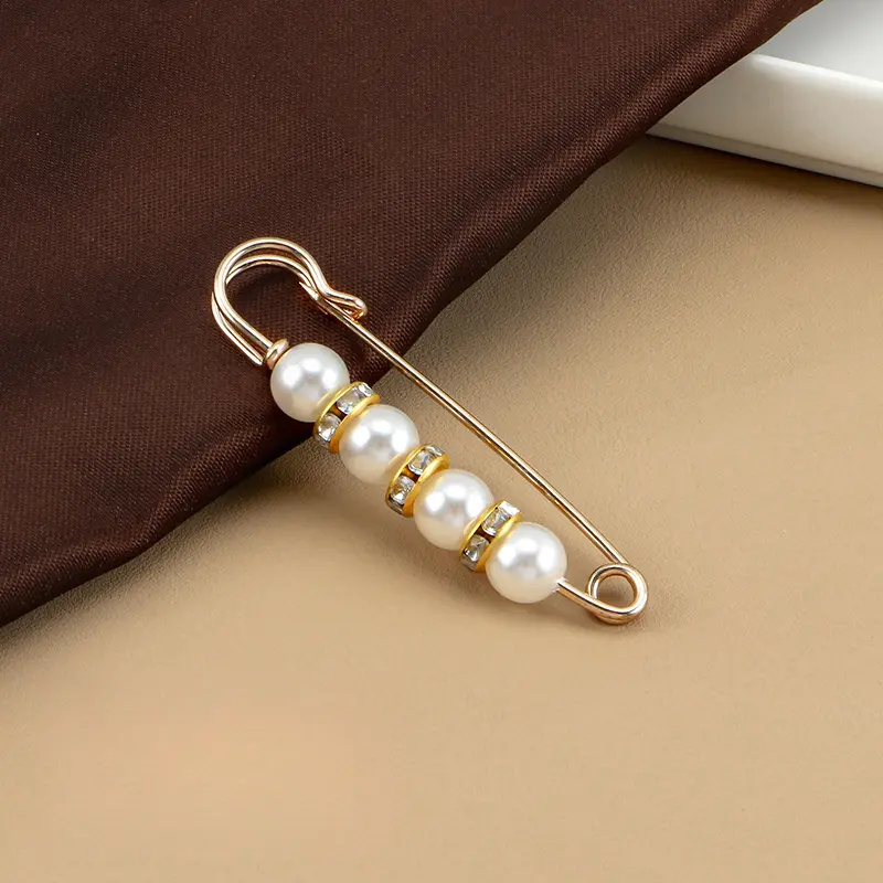 1#Four beads with diamonds 5.5cm (white)