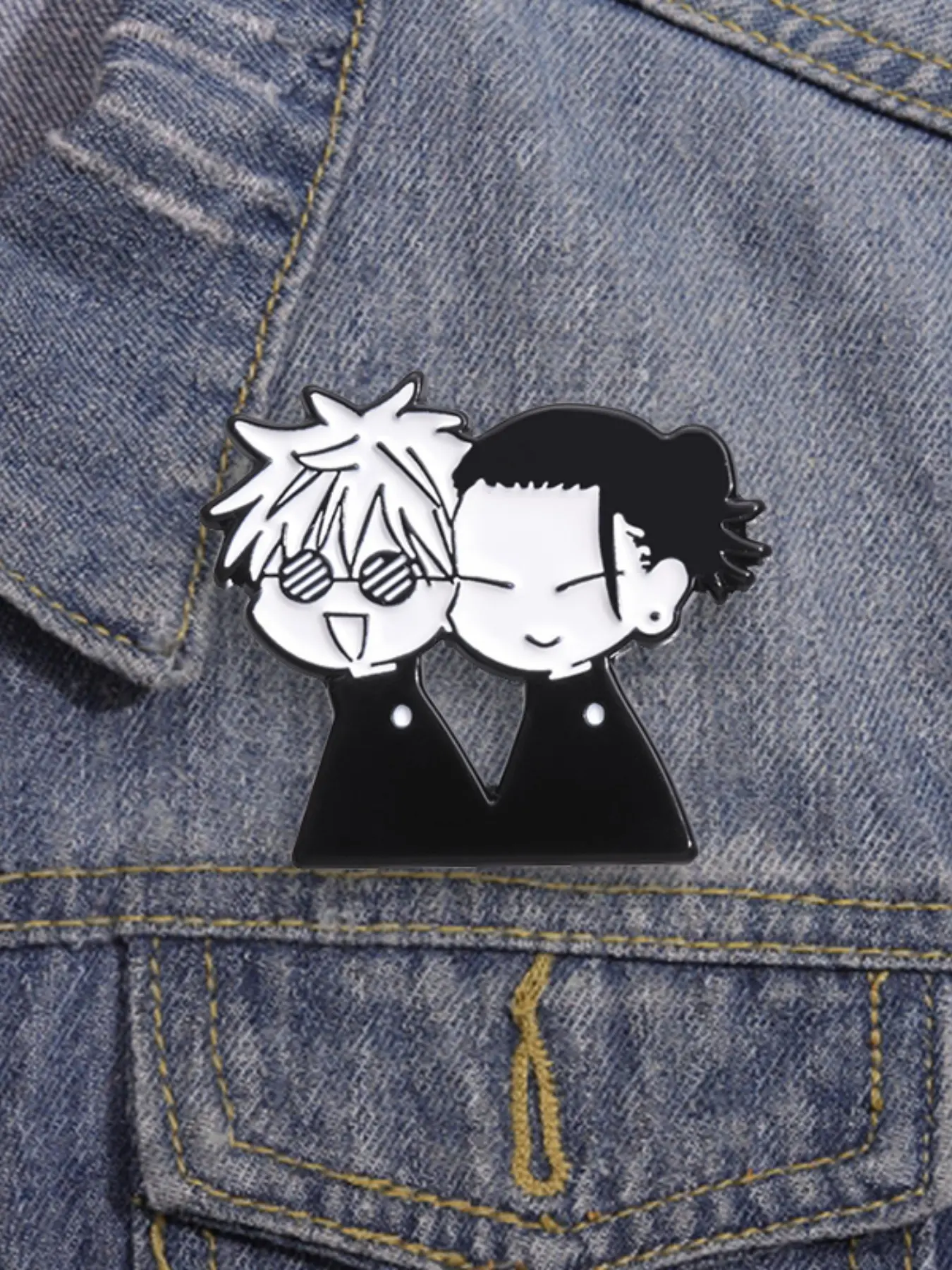 Cartoon Anime Movie Boy & Girl Enamel Brooch Pin, Fun Film Inspired Souvenir Alloy Metal Badge, Fashion Valentine Jewelry Gift, All Seasons Wear, Durable Metal Pins