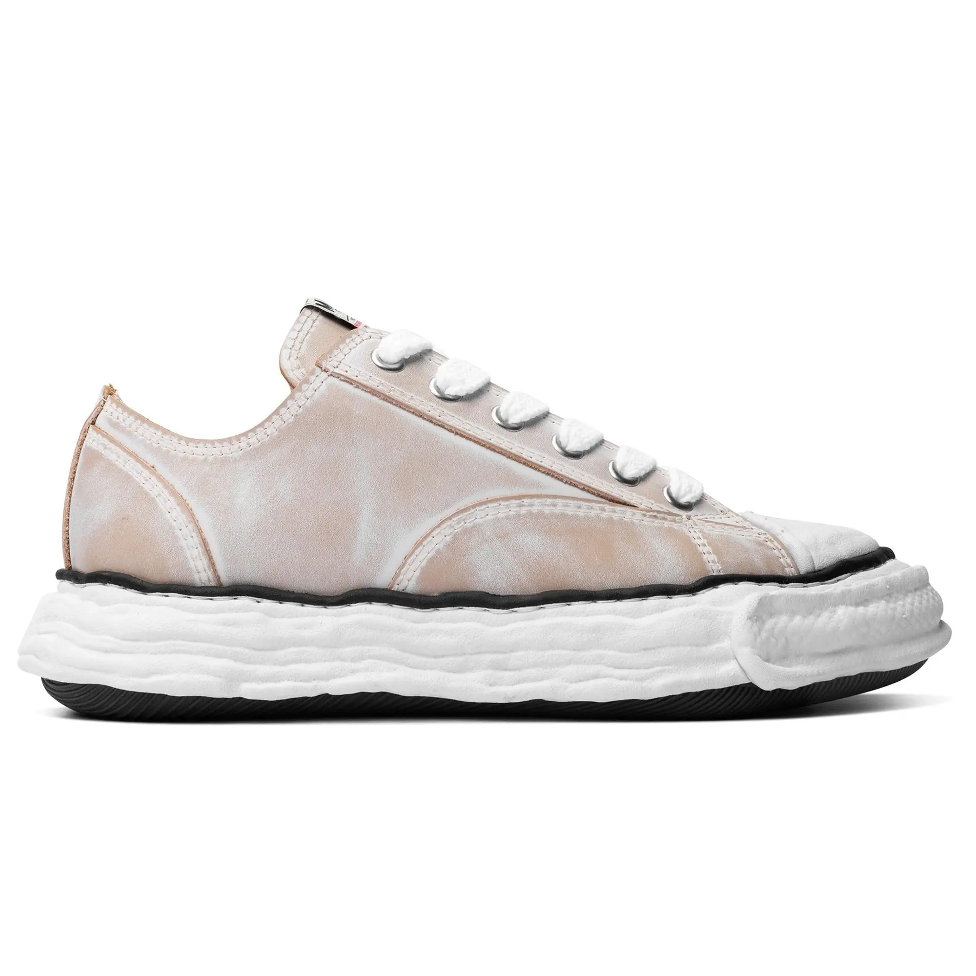 Maison Mihara Yasuhiro "PETERSON23" OG Sole Vintage Leather Effect in White