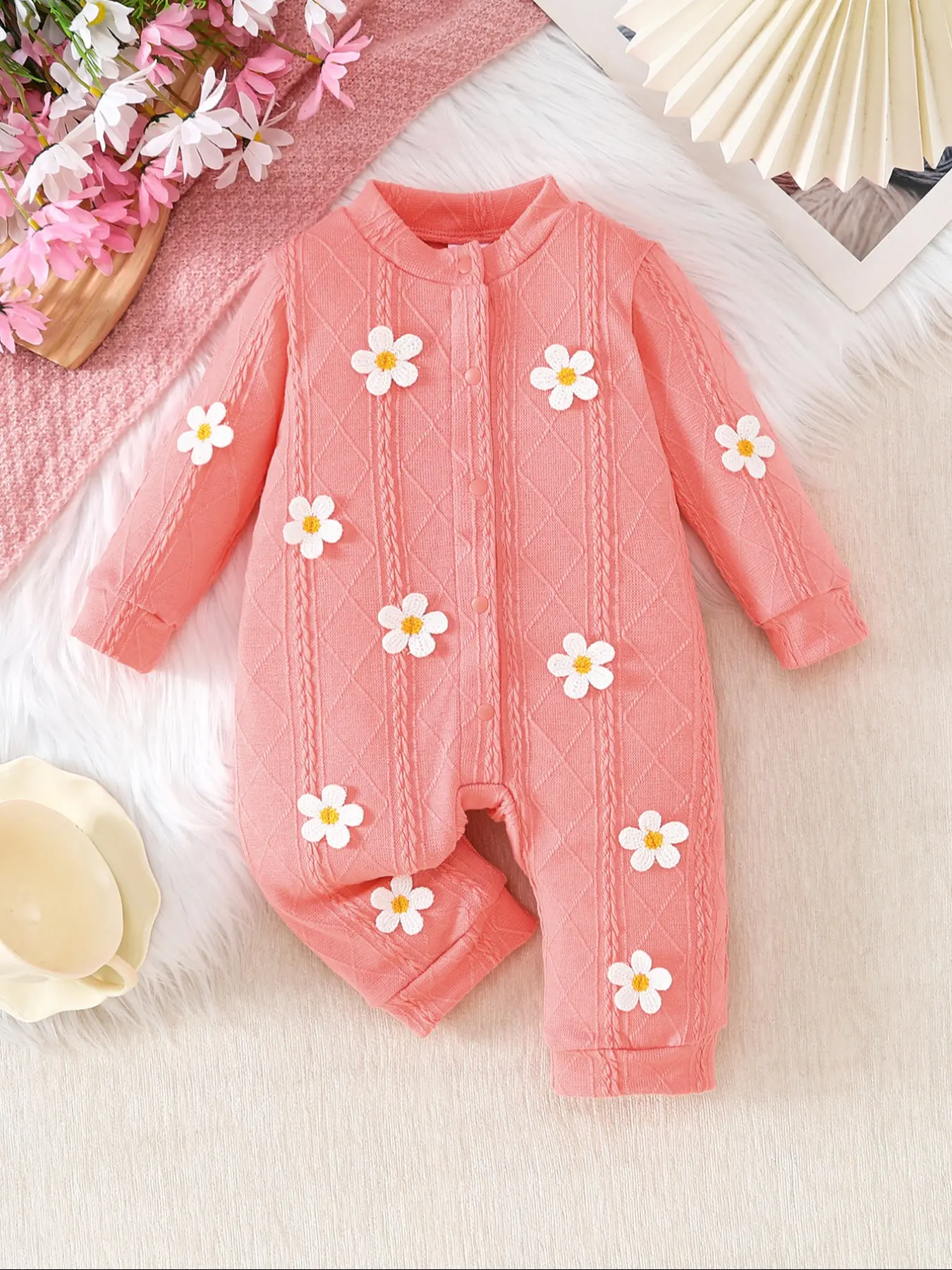 Baby Knitted Romper Bodysuit with Flower Decoration, Sweet and Cute Design, Front Button Closure, Small Flowers, Daily Wear, Baby Clothing