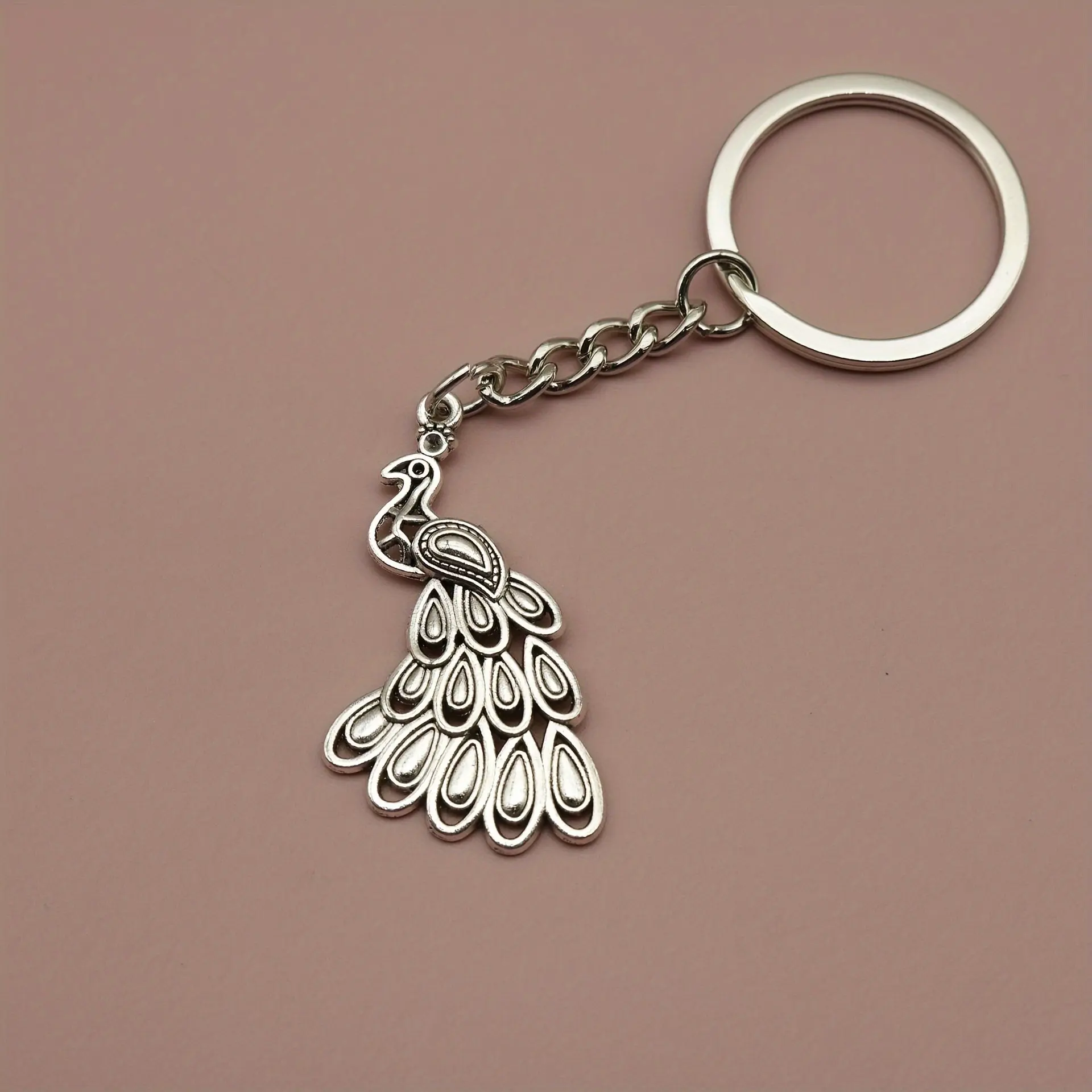 Fashion Alloy Peacock Pendant Keychain Pendant Accessory Temperament Bag Car Key Chain Pendant Birthday Anniversary Small Gift