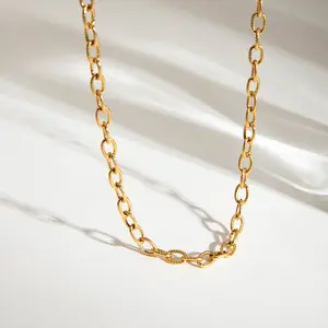Isla Gold Link Chain Necklace – 18K Gold Waterproof Stainless Steel