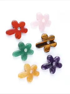 2 Random Natural Stone Five-Petal Flower Pendants, Vintage Style DIY Pendant for Handmade Necklace & Layering Chain, DIY Jewelry Making