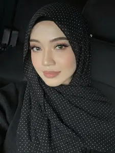 Women's Fashion Hijab with Classic Dot Pattern, Versatile Scarf for Everyday Wear, Lightweight Luxury Wrap for Outdoors